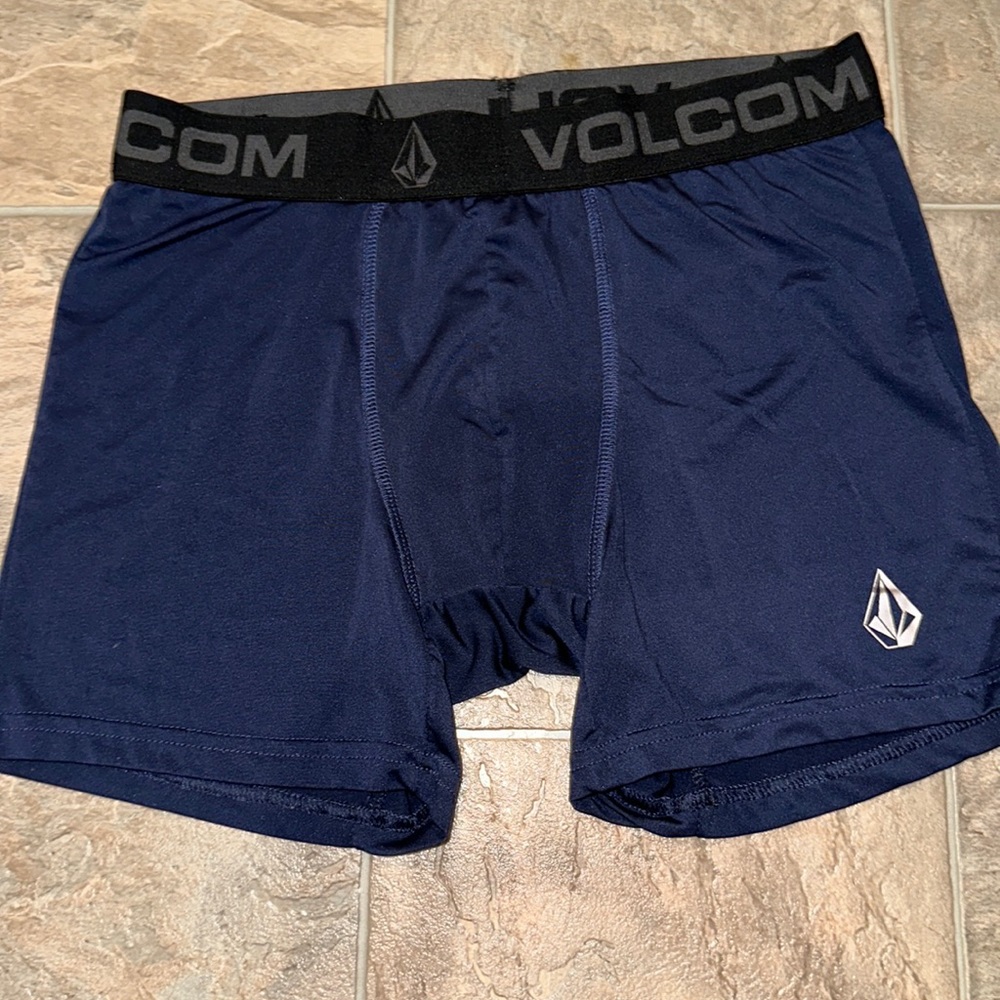 Volcom briefs S